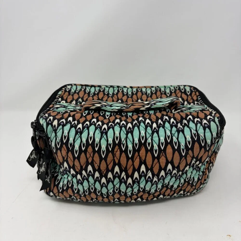 Vera Bradley travel case toiletries cosmetics tan mint blue geometric quilted